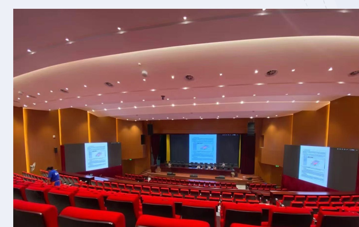 安居裕能工厂报告厅